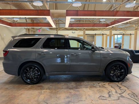 Used 2025 Dodge Durango R/T w/ Blacktop Package image 3