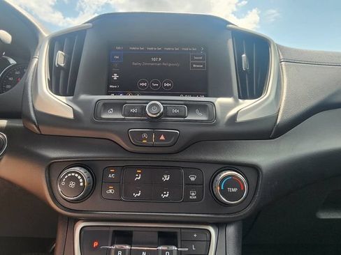 Used 2022 GMC Terrain SLE w/ LPO, Floor Liner Package FWD image 37