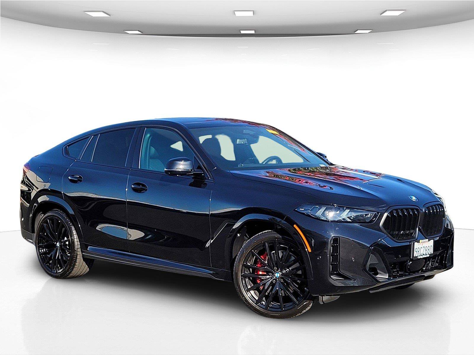 Used 2025 BMW X6 xDrive40i w/ Premium Package AWD/4WD image 2