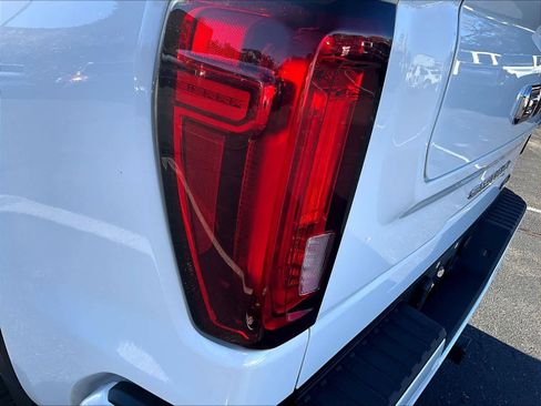 Used 2020 GMC Sierra 1500 AT4 w/ AT4 Premium Package image 33