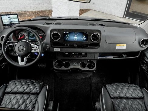 New 2024 Mercedes-Benz Sprinter 3500 image 25