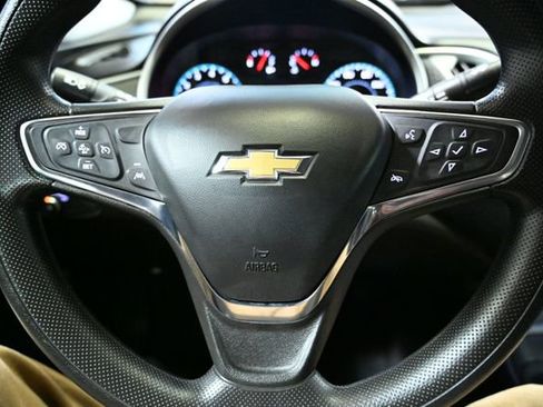 Used 2024 Chevrolet Malibu LT image 36