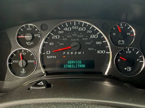 Used 2022 GMC Savana 2500 w/ Driver Convenience Package RWD image 24