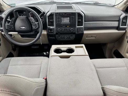Used 2017 Ford F250 XLT image 25