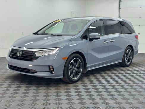 Used 2024 Honda Odyssey Elite image 2