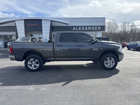 Used 2019 RAM 1500 Big Horn image 2