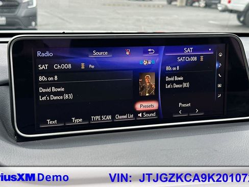 Used 2019 Lexus RX 350L w/ Premium Package image 35