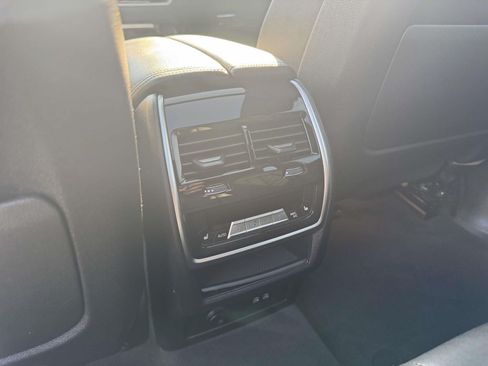 Used 2024 BMW X5 xDrive40i w/ Premium Package AWD/4WD image 16