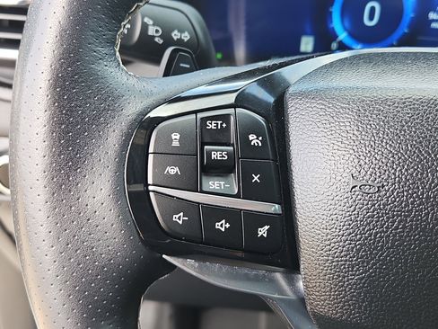 Used 2023 Ford Explorer ST w/ Technology Package image 18