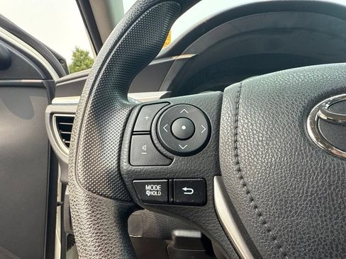 Used 2016 Toyota Corolla LE Premium FWD image 9