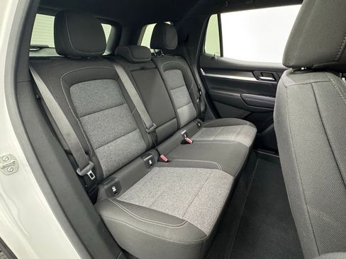 Used 2025 GMC Terrain Elevation image 36