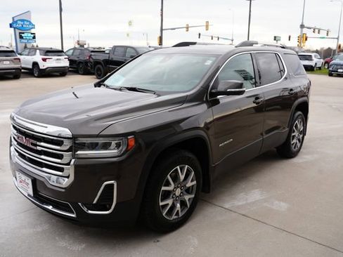 Used 2020 GMC Acadia SLT w/ Driver Alert Package II image 30