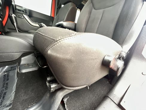 Used 2015 Jeep Wrangler Unlimited Sport w/ Quick Order Package 24S image 5