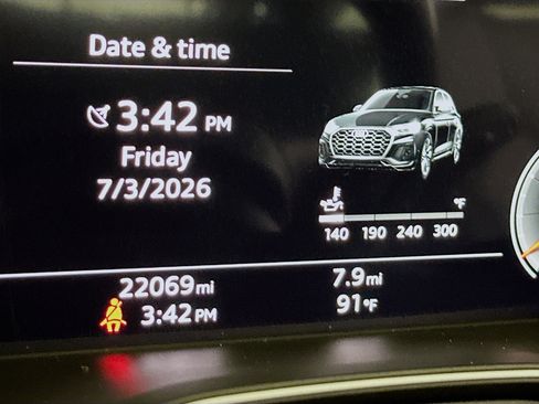 Used 2023 Audi Q5 2.0T Premium Plus w/ Premium Plus Package AWD/4WD image 9