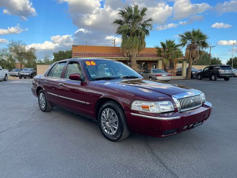 Used 2006 Mercury Grand Marquis GS image 7