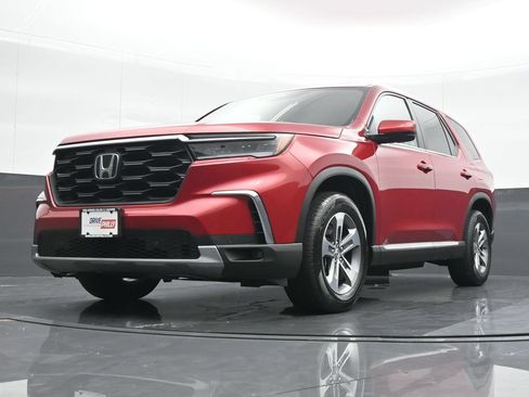 Used 2023 Honda Pilot EX-L image 16