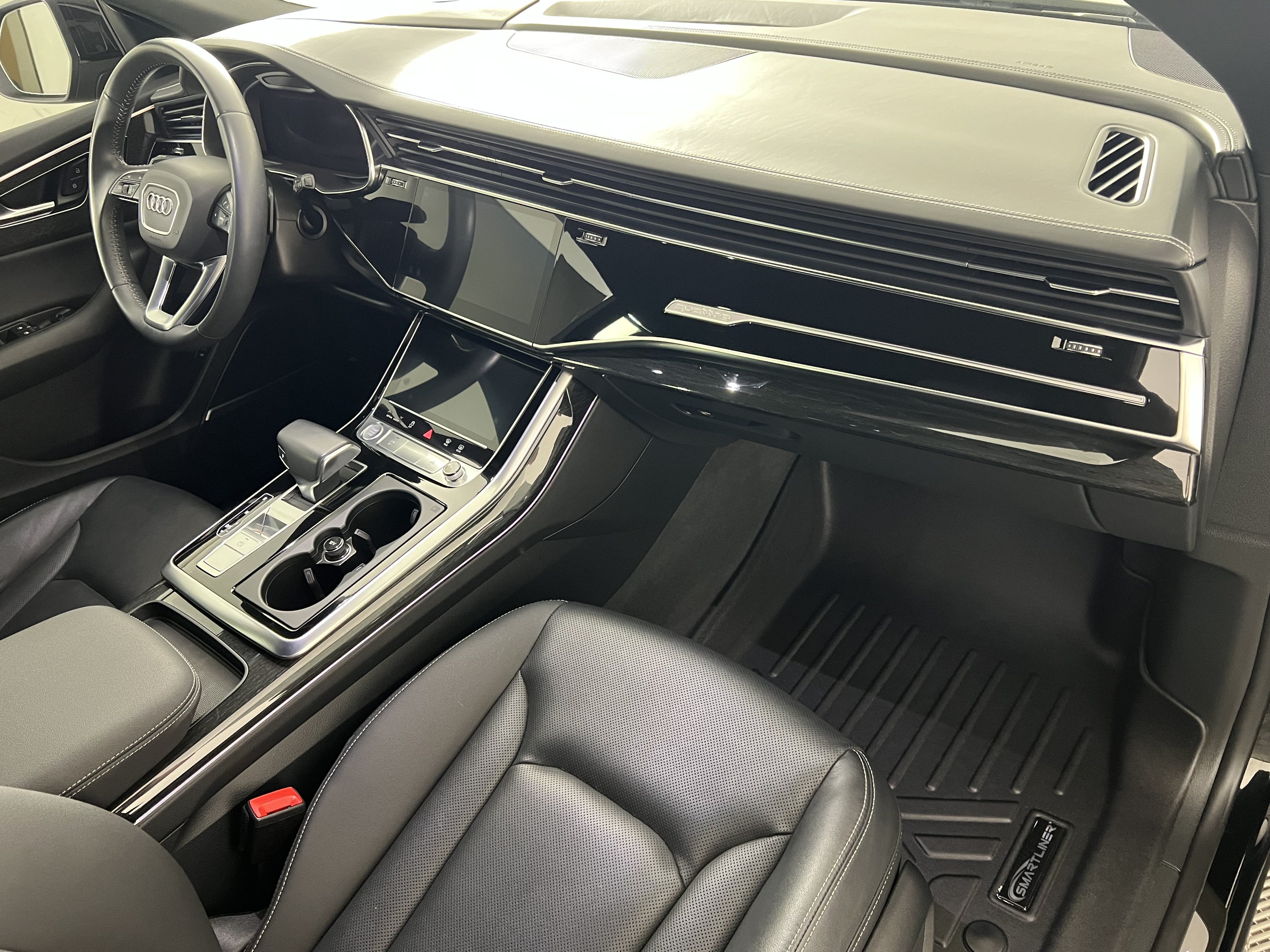 Used 2019 Audi Q8 Prestige w/ Interior Protection Package AWD/4WD image 26