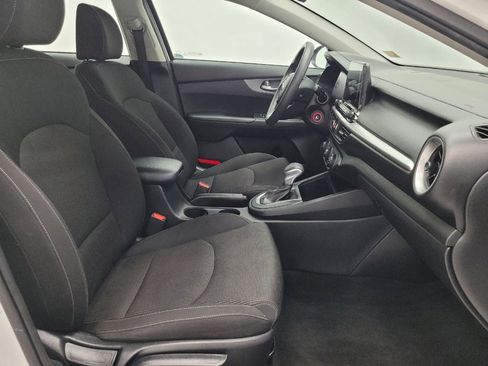 Used 2021 Kia Forte LXS FWD image 21