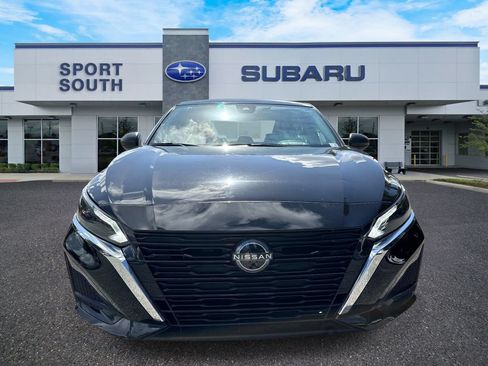 Used 2024 Nissan Altima 2.5 SV FWD image 8