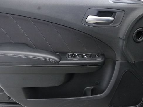 Used 2023 Dodge Charger SXT w/ Blacktop Package image 22