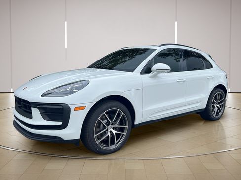 New 2026 Porsche Macan AWD/4WD image 1