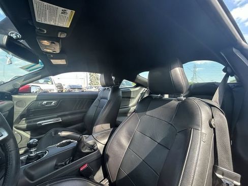 Used 2017 Ford Mustang GT Premium w/ GT Performance Package RWD image 16