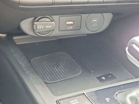 Certified 2025 Hyundai Elantra Sport image 12