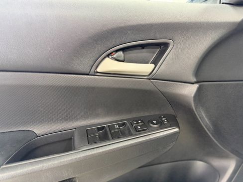 Used 2012 Honda Accord LX image 12