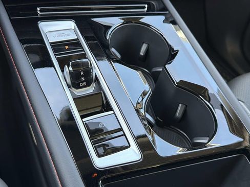 New 2026 Volkswagen Atlas Peak Edition AWD/4WD image 23