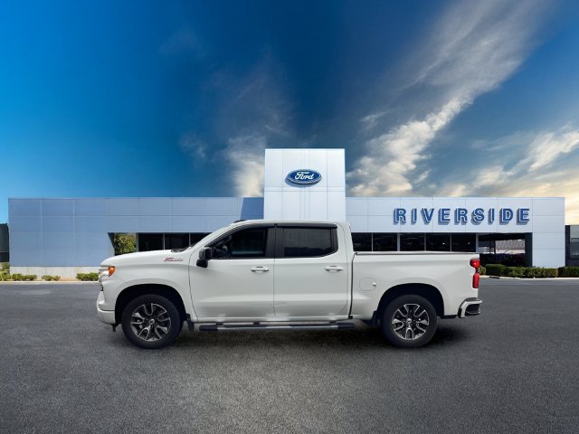 Used 2023 Chevrolet Silverado 1500 RST AWD/4WD image 4