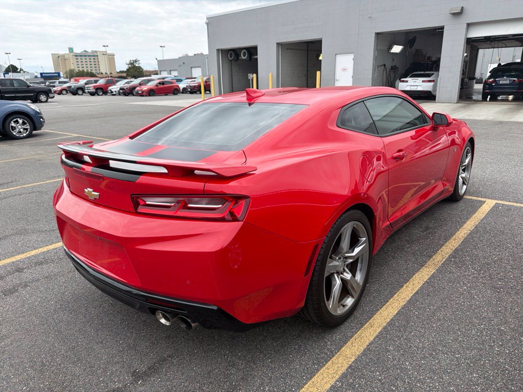 Used 2016 Chevrolet Camaro SS RWD image 5