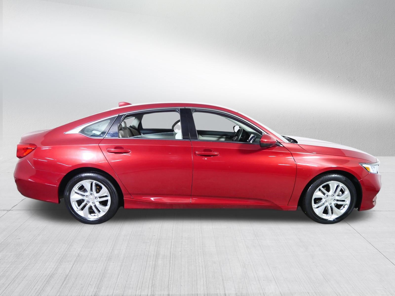 Used 2018 Honda Accord LX image 8