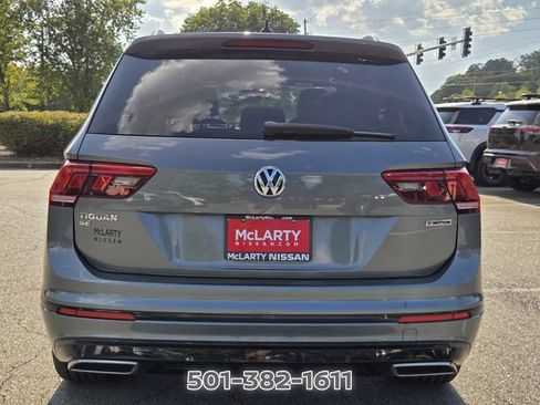 Used 2021 Volkswagen Tiguan SE R-Line AWD/4WD image 4
