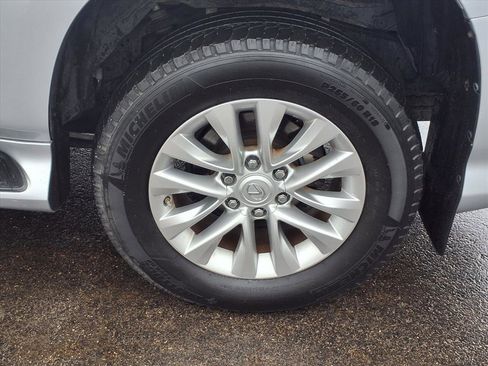 Used 2019 Lexus GX 460 Premium image 22