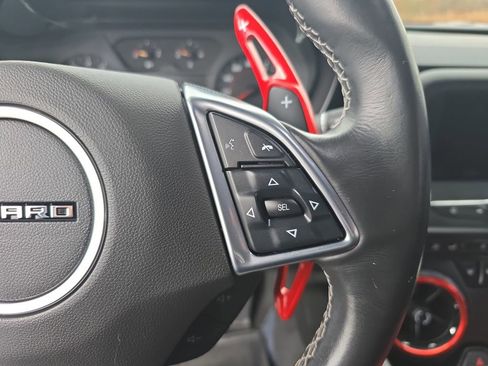 Used 2021 Chevrolet Camaro LT w/ RS Package image 19