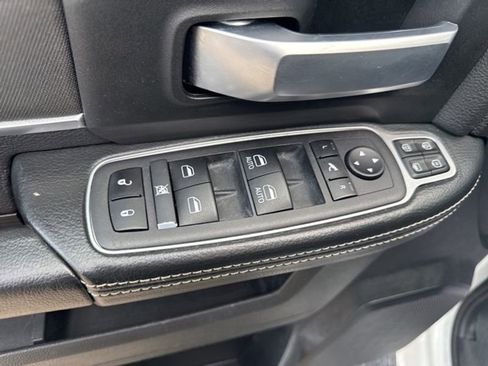 Used 2024 RAM 2500 Big Horn image 9