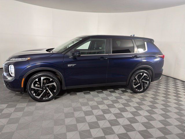 Used 2024 Mitsubishi Outlander SE AWD/4WD image 17
