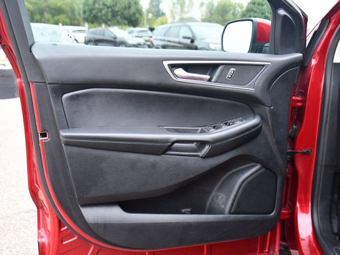 Used 2022 Ford Edge SEL w/ Convenience Package image 21