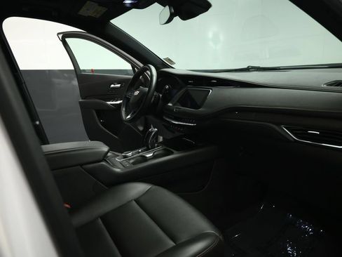 Used 2019 Cadillac XT4 Sport w/ Cold Weather Package FWD image 55