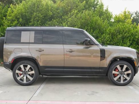 New 2026 Land Rover Defender 110 X AWD/4WD image 10