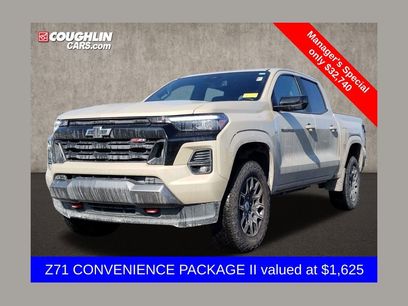 Used 2023 Chevrolet Colorado Z71 w/ Z71 Convenience Package 2