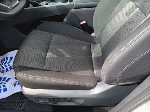 Used 2025 Nissan Rogue SV image 12