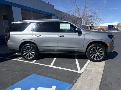 New 2026 Chevrolet Tahoe High Country AWD/4WD image 6