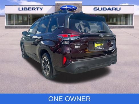 Used 2026 Subaru Forester Premium AWD/4WD image 3