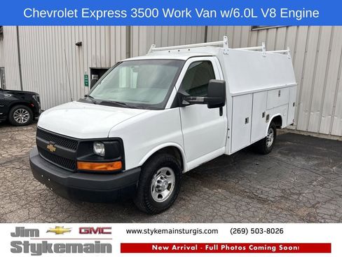 Used 2015 Chevrolet Express 3500 image 1