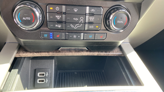 Used 2019 Ford F250 Lariat w/ Lariat Ultimate Package AWD/4WD image 18