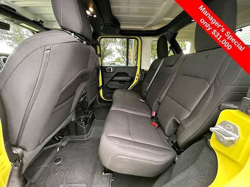 Used 2022 Jeep Wrangler Unlimited Sahara w/ Cold Weather Group image 17