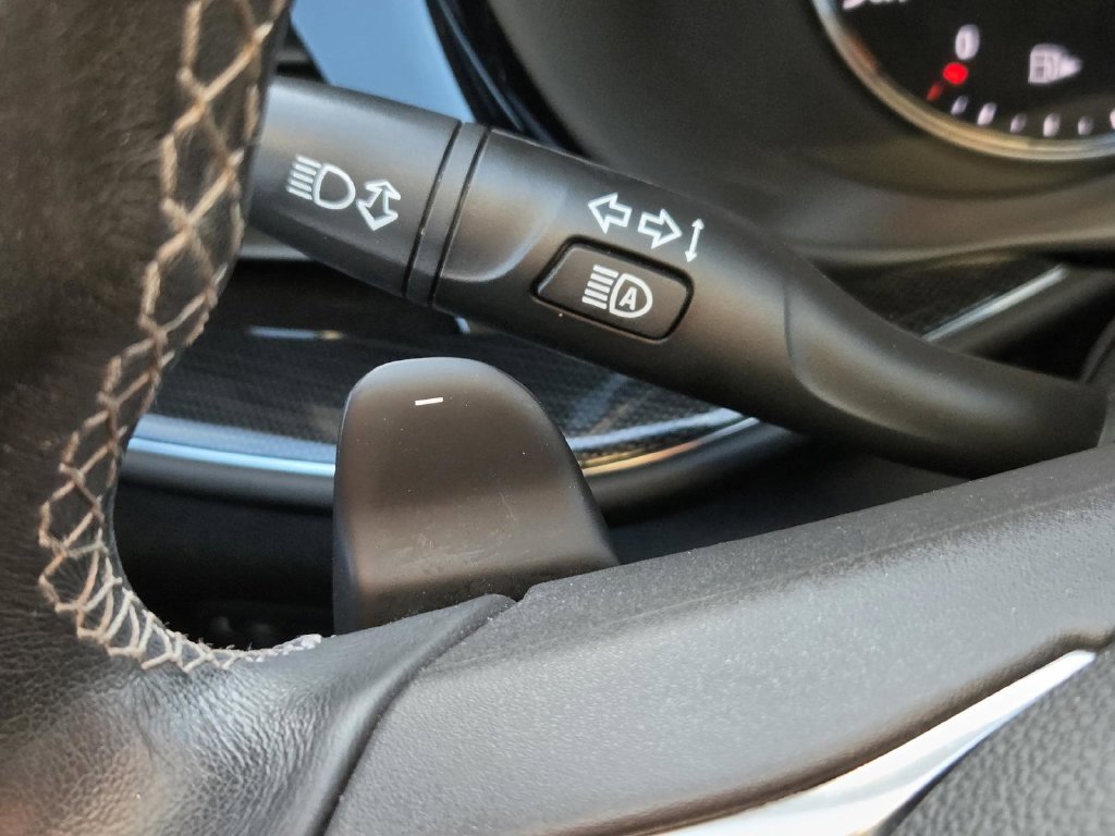Used 2021 Buick Envision Essence w/ Technology Package I AWD/4WD image 32
