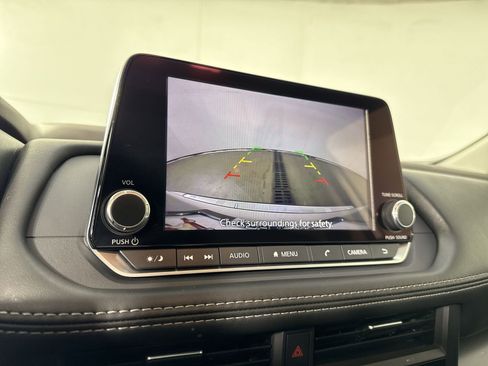 Certified 2023 Nissan Rogue SV w/ SV Premium B Package image 9