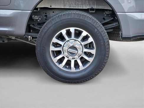 Used 2022 Ford F250 Lariat w/ Lariat Ultimate Package image 23